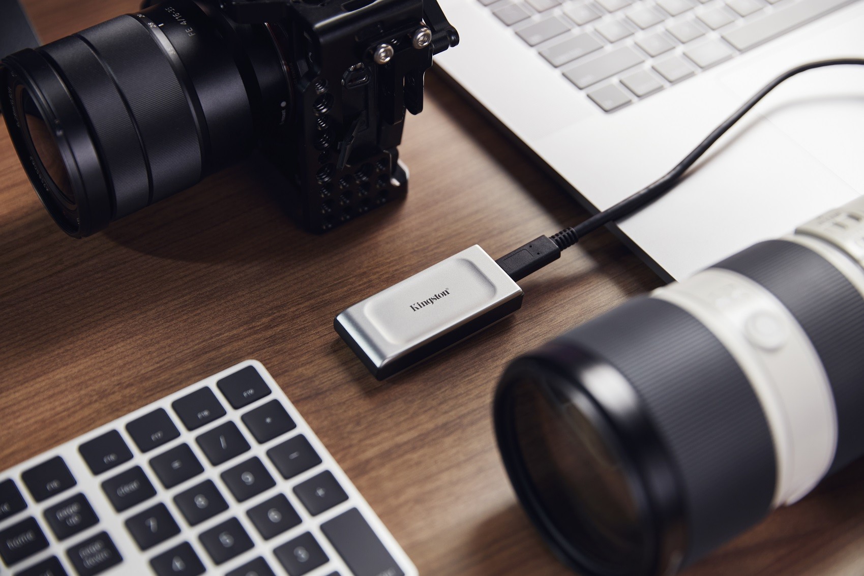 HDD SSD Внешний 1Tb Kingston SXS2000/1000G USB-C