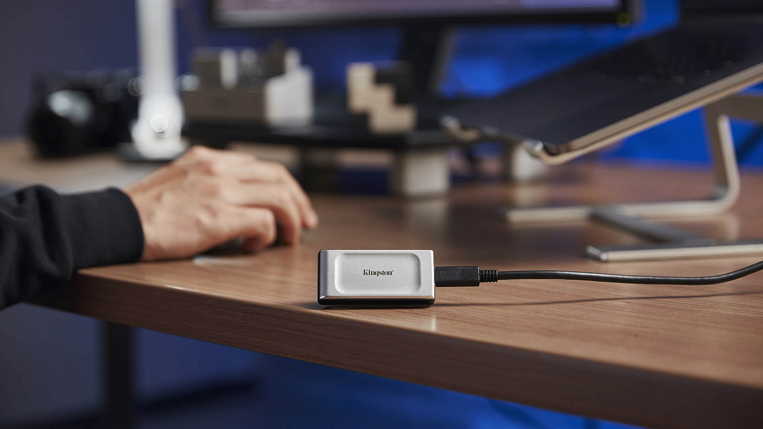 HDD SSD Внешний 1Tb Kingston SXS2000/1000G USB-C